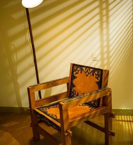 جناح إدارى, Iua