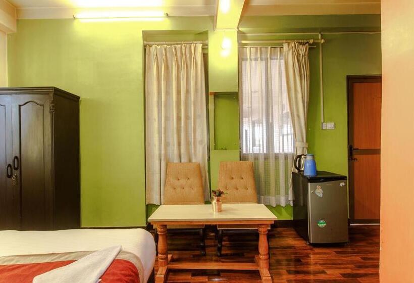 اتاق لوکس, Nepalaya