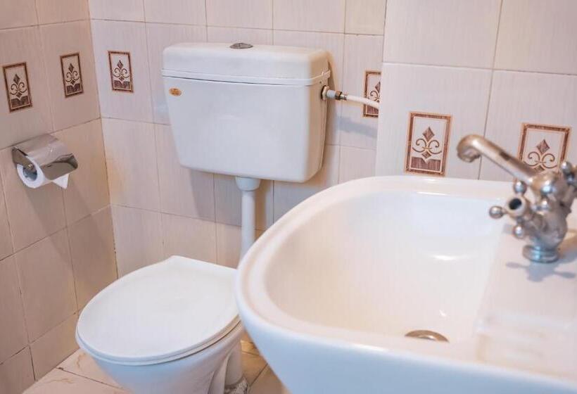 اتاق استاندارد, Nepalaya