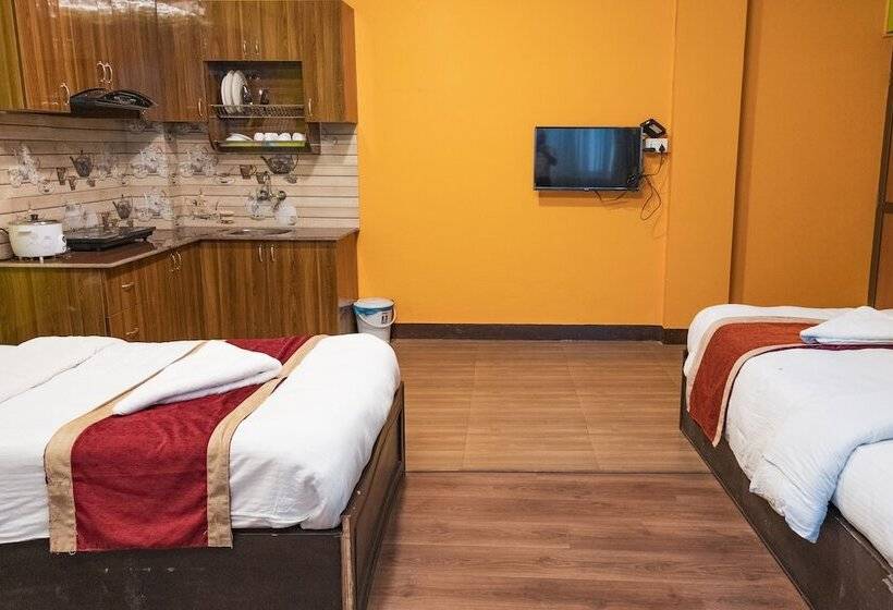 اتاق لوکس, Nepalaya