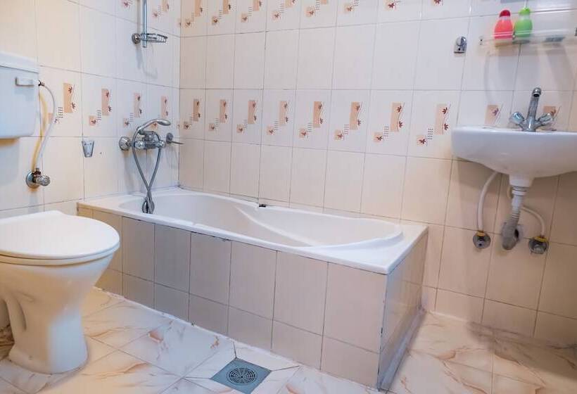 اتاق لوکس, Nepalaya