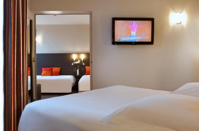 デラックスの４人部屋, Renascença