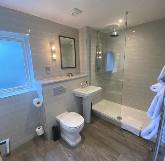 בית, 3 חדרי שינה, Bridge House Hotel & Silver Howe View Cottage