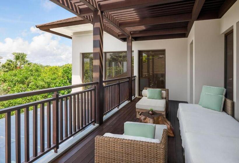Вилла 3 Спальни с Бассейном, The Ritzcarlton, Bali
