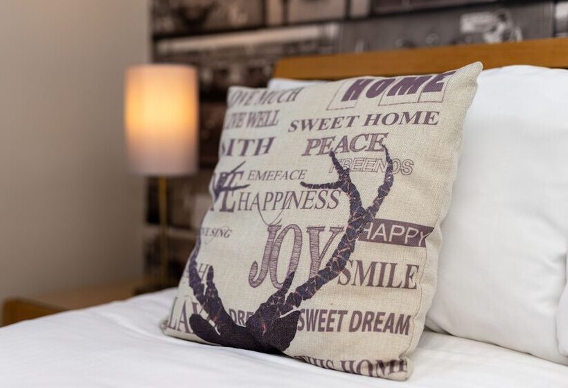 Семейный Номер, Thornbank House Offering Breakfast And With Free Off Site Health Club