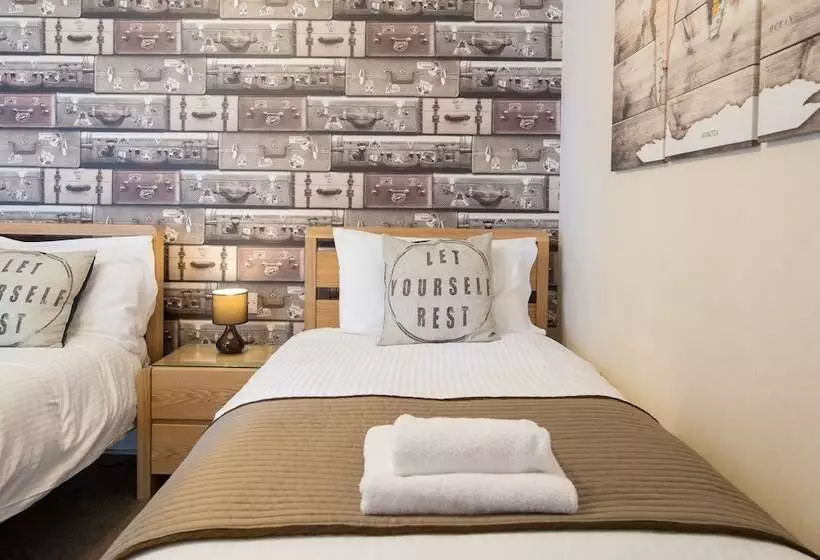 اتاق خانوادگی, Thornbank House Offering Breakfast And With Free Off Site Health Club