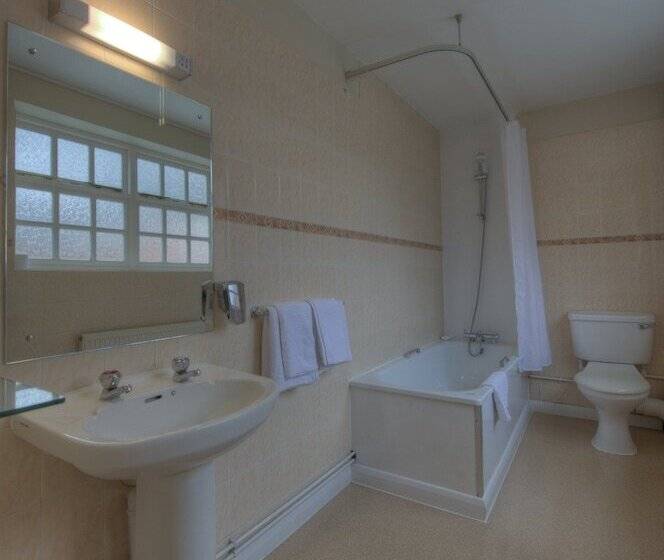 Camera Standard, Kingstown Hotel By Greene King Inns