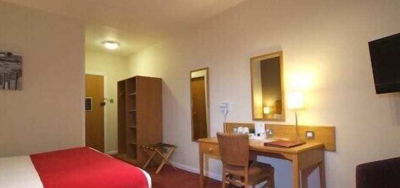 Camera Familiare, Kingstown Hotel By Greene King Inns