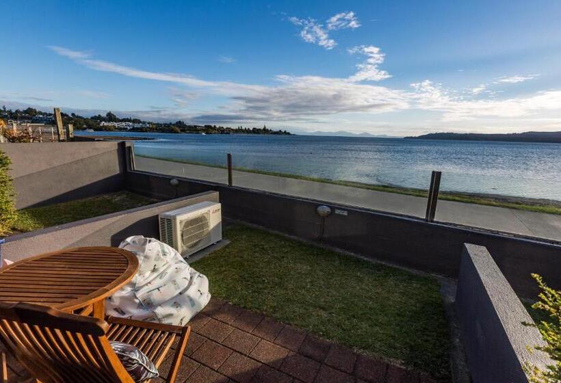 스탠다드 스튜디오, Clearwater Motor Lodge