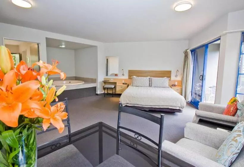 Family flat with view, Clearwater Motor Lodge