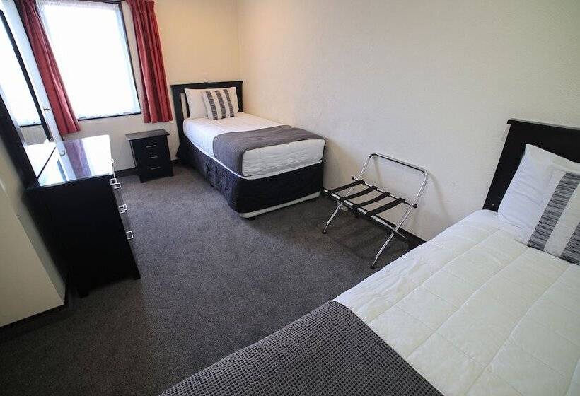 דירת שני חדרים, Palm City Motor Inn