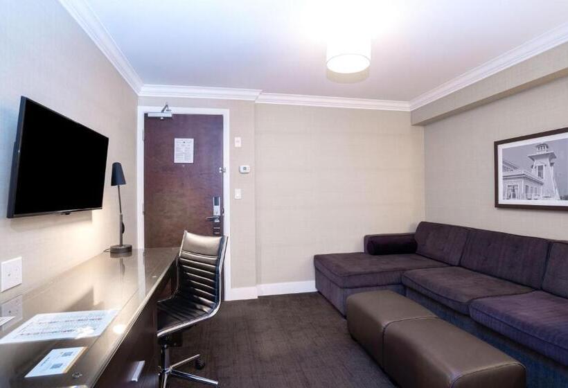 جناح سرير كينج, Sandman Hotel Oakville