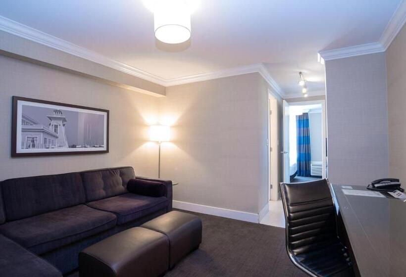 جناح سرير كينج, Sandman Hotel Oakville