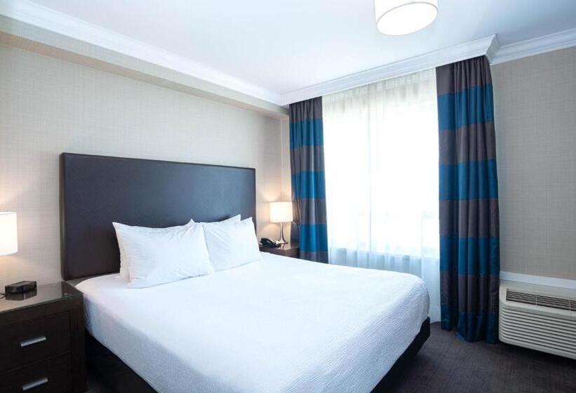 جناح سرير كينج, Sandman Hotel Oakville