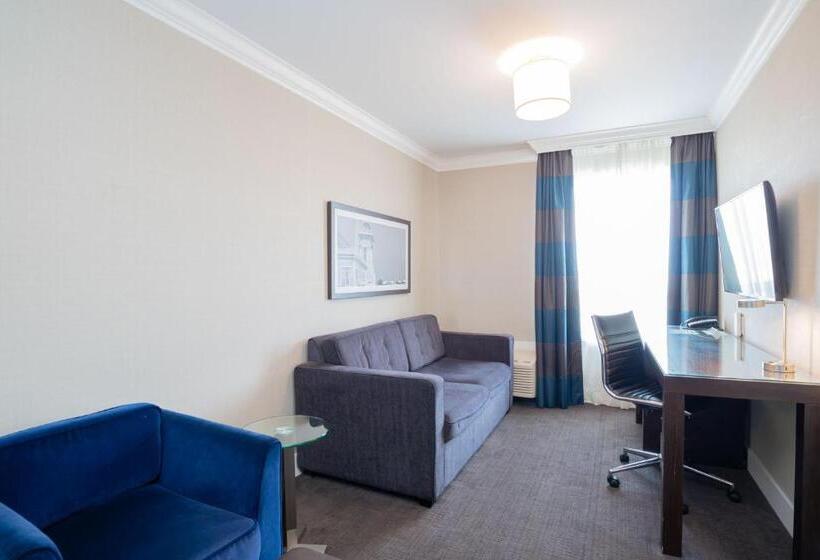 جناح سرير كينج, Sandman Hotel Oakville