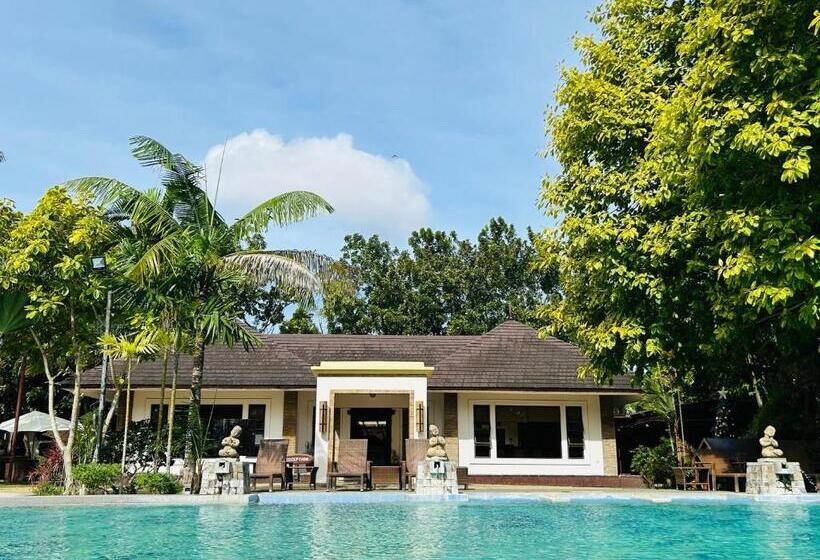 디럭스 룸, Sheridan Boutique Resort Iloilo