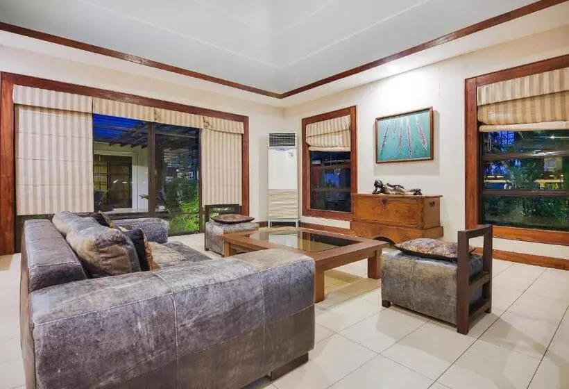 اتاق لوکس, Sheridan Boutique Resort Iloilo