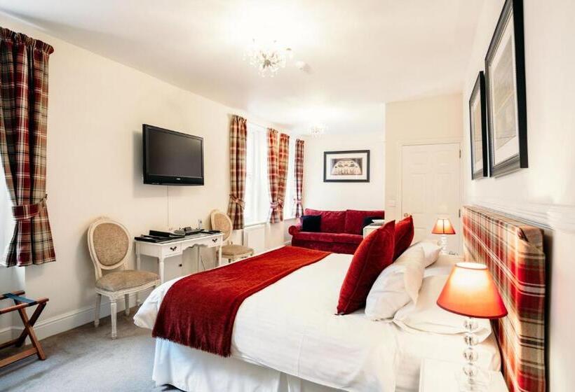 סוויטת ג'וניור, The Town House