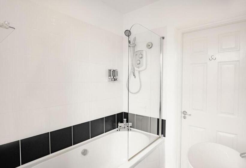 סוויטה אקזקיוטיב, The Town House