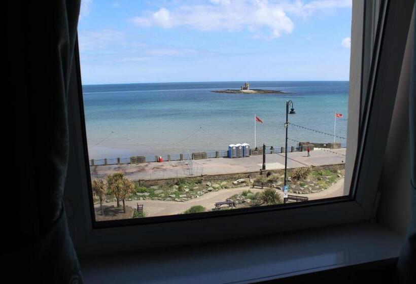 דירת שני חדרים, The Town House