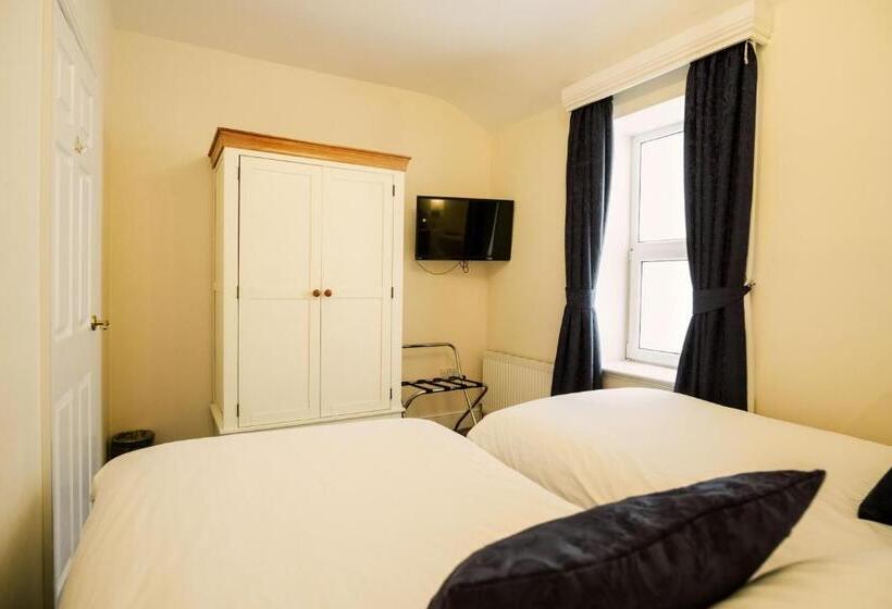 דירת חדר, The Town House