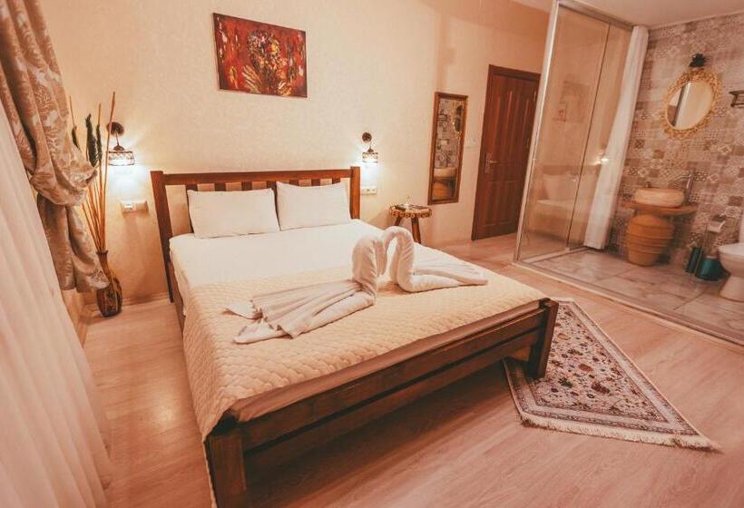 经济房, Pigeon Valley Stone House