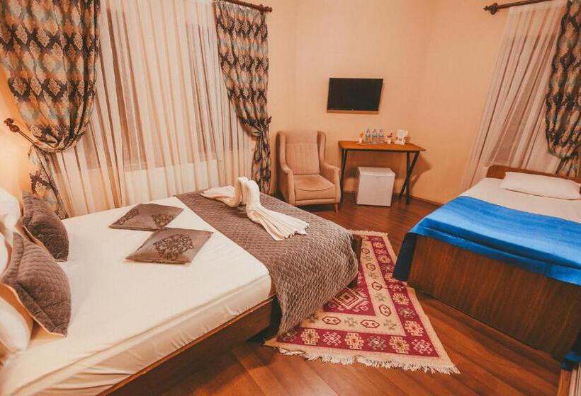 标准间, Pigeon Valley Stone House