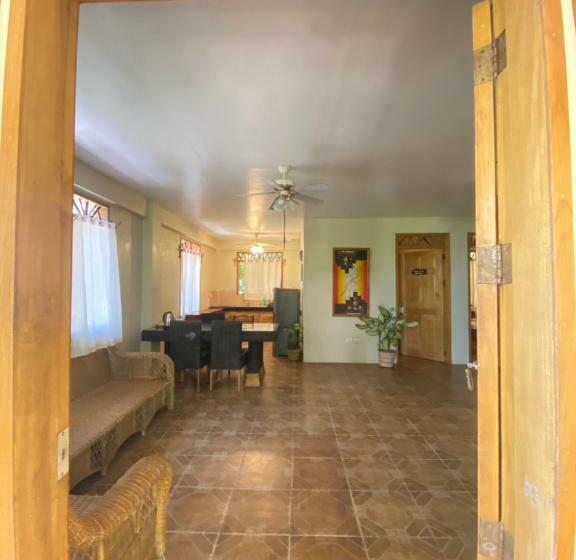 סוויטה משפחתית, Tahanan Resort