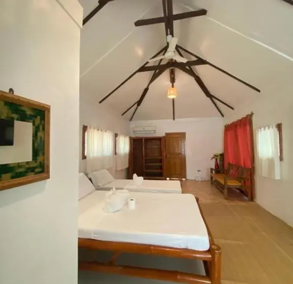 プールの見えるデラックスルーム, Tahanan Resort
