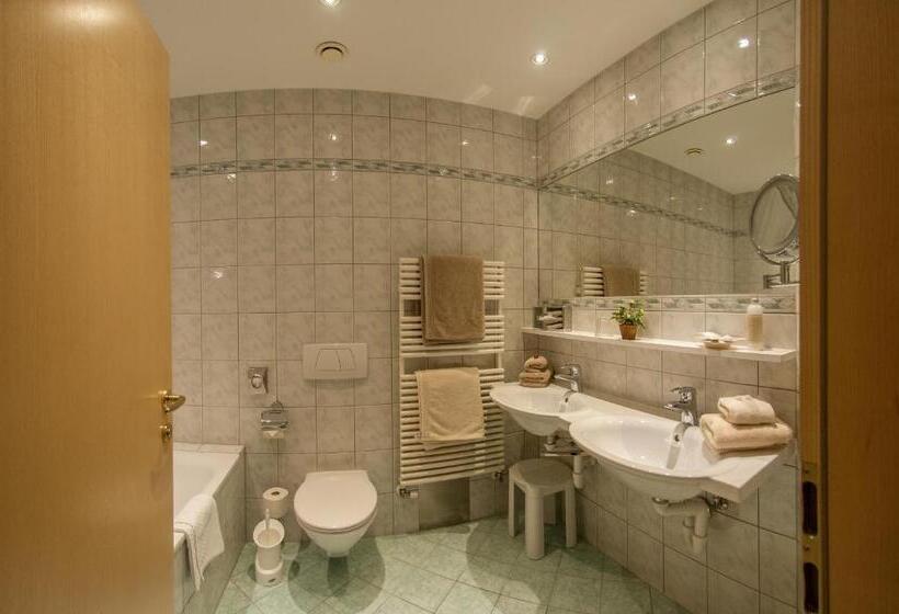 スーペリアトリプルルーム, Pension Alwin