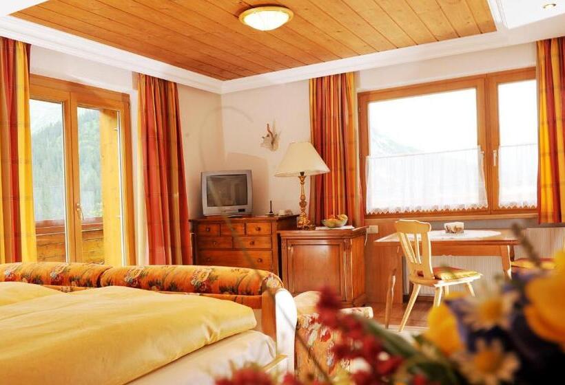 スーペリアトリプルルーム, Pension Alwin