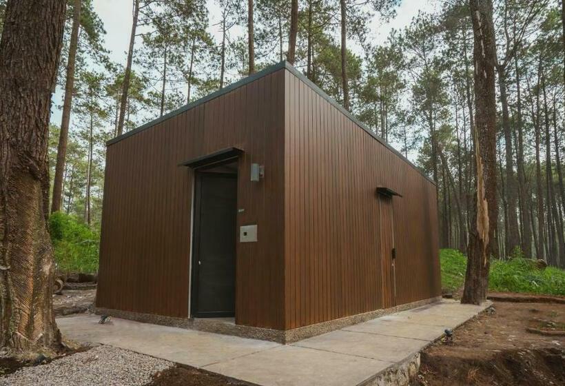 스탠다드 룸 공동 욕실, Bobocabin Cikole, Bandung