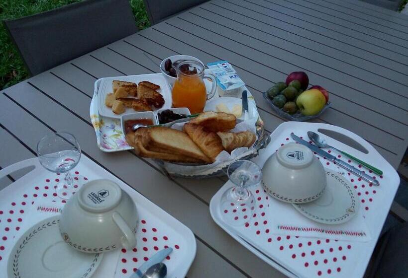 マウンテンビュースタンダードルーム, Chambre Chez Sylvie