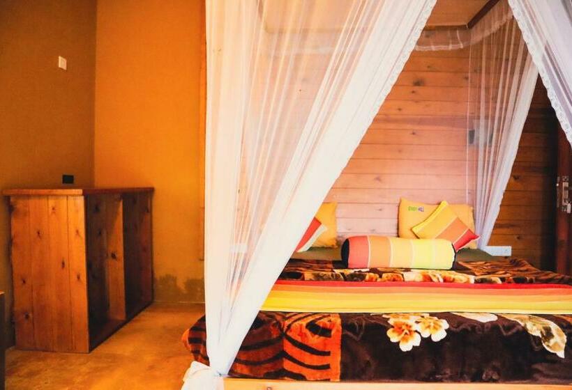 스탠다드 룸 킹사이즈 침대, Green Hill