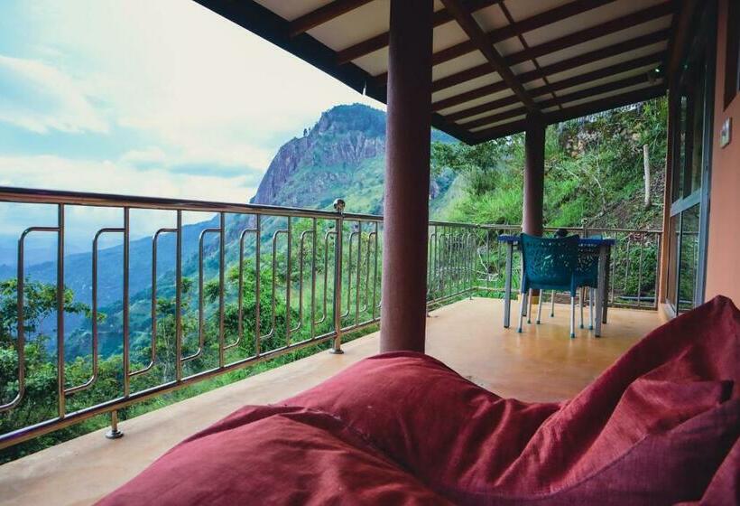 스탠다드 룸 킹사이즈 침대, Green Hill