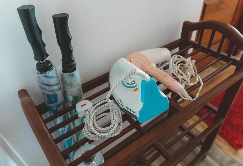 스탠다드 룸 킹사이즈 침대, Green Hill