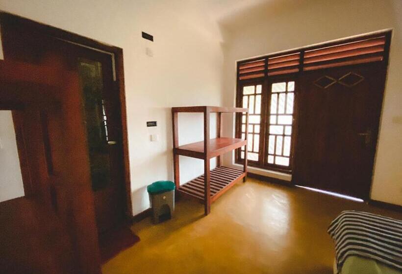 스탠다드 룸 산 전망, Green Hill