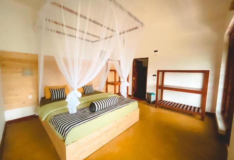 스탠다드 룸 산 전망, Green Hill