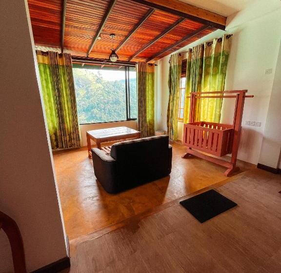 디럭스 패밀리 룸, Green Hill