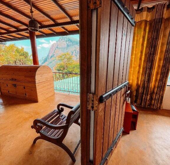 디럭스 패밀리 룸, Green Hill