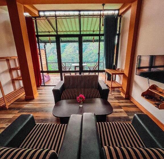 带阳台的豪华间, Green Hill
