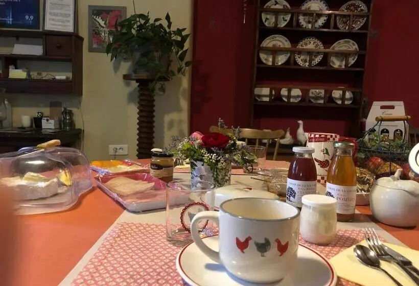 ガーデンビュースタンダードルーム, La Chambre Des Tisserands