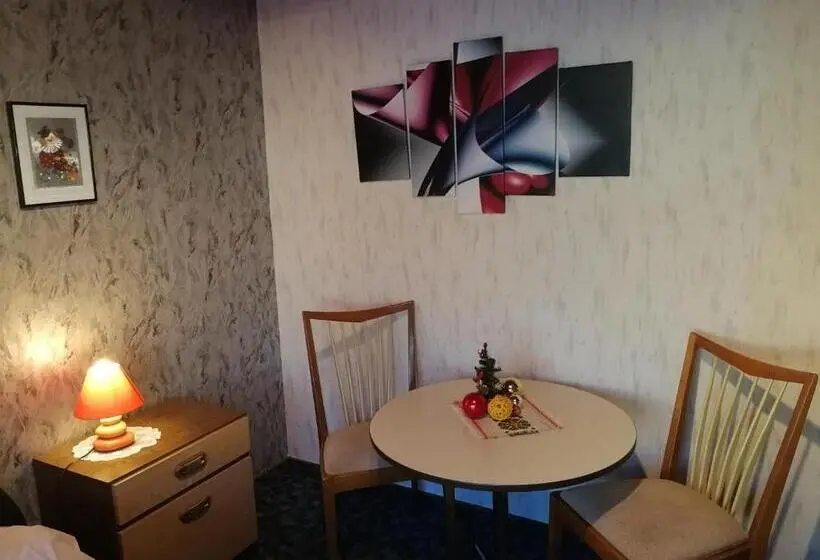 テラス付きスタンダードルーム, Gasthaus Hochwald