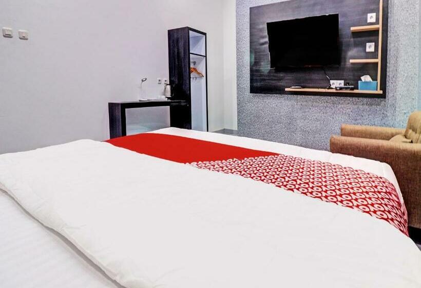 Delüks Süit, Oyo 91203 Naufal Residence Syariah