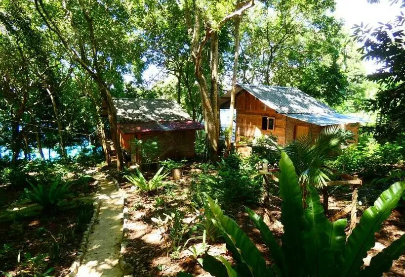 スタンダードバンガロー, Santi Garden Bungalows