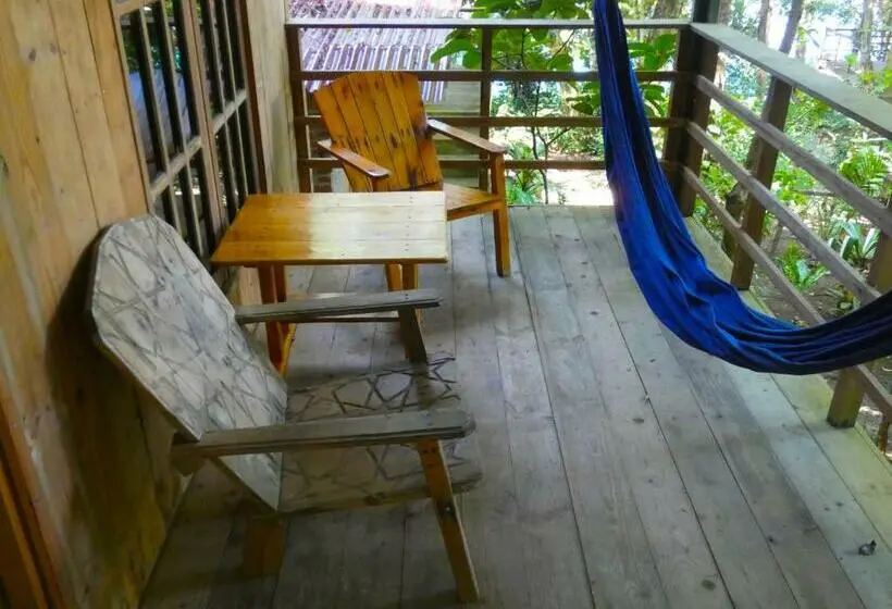 スタンダードバンガロー, Santi Garden Bungalows