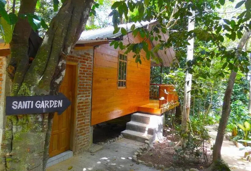 スーペリアーバンガロー, Santi Garden Bungalows