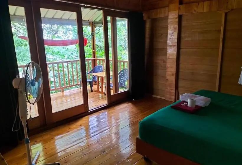 スーペリアーバンガロー, Santi Garden Bungalows