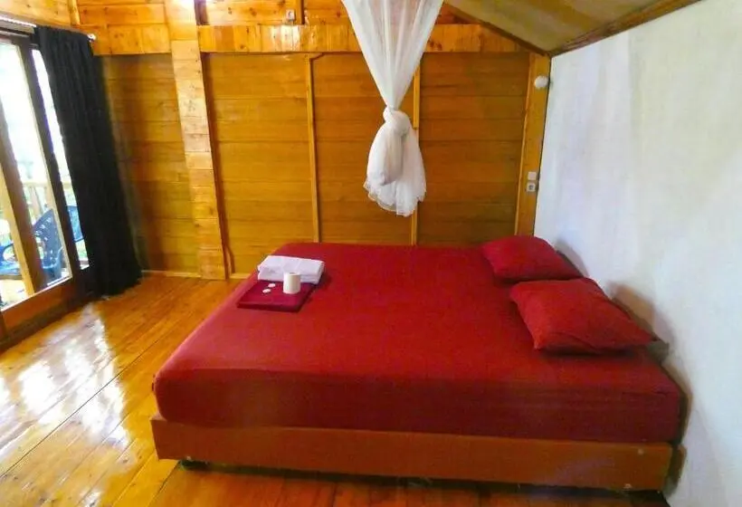 スーペリアーバンガロー, Santi Garden Bungalows