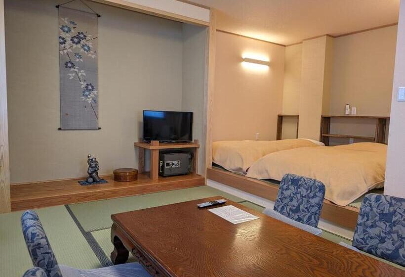 패밀리 룸 공용 욕실, Oyado Nozawaya